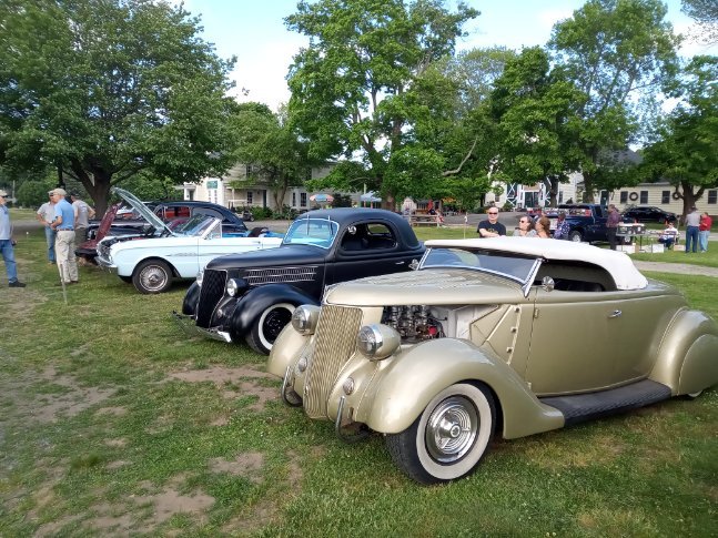 Antique Model A and classic cars at Todd Farm