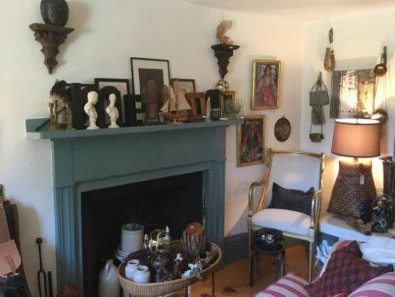 Inside the house shops